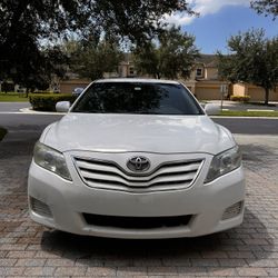 Toyota Camry 2011