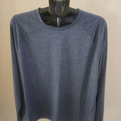 Men's Tek Gear Blue Athletic Shirt. XL