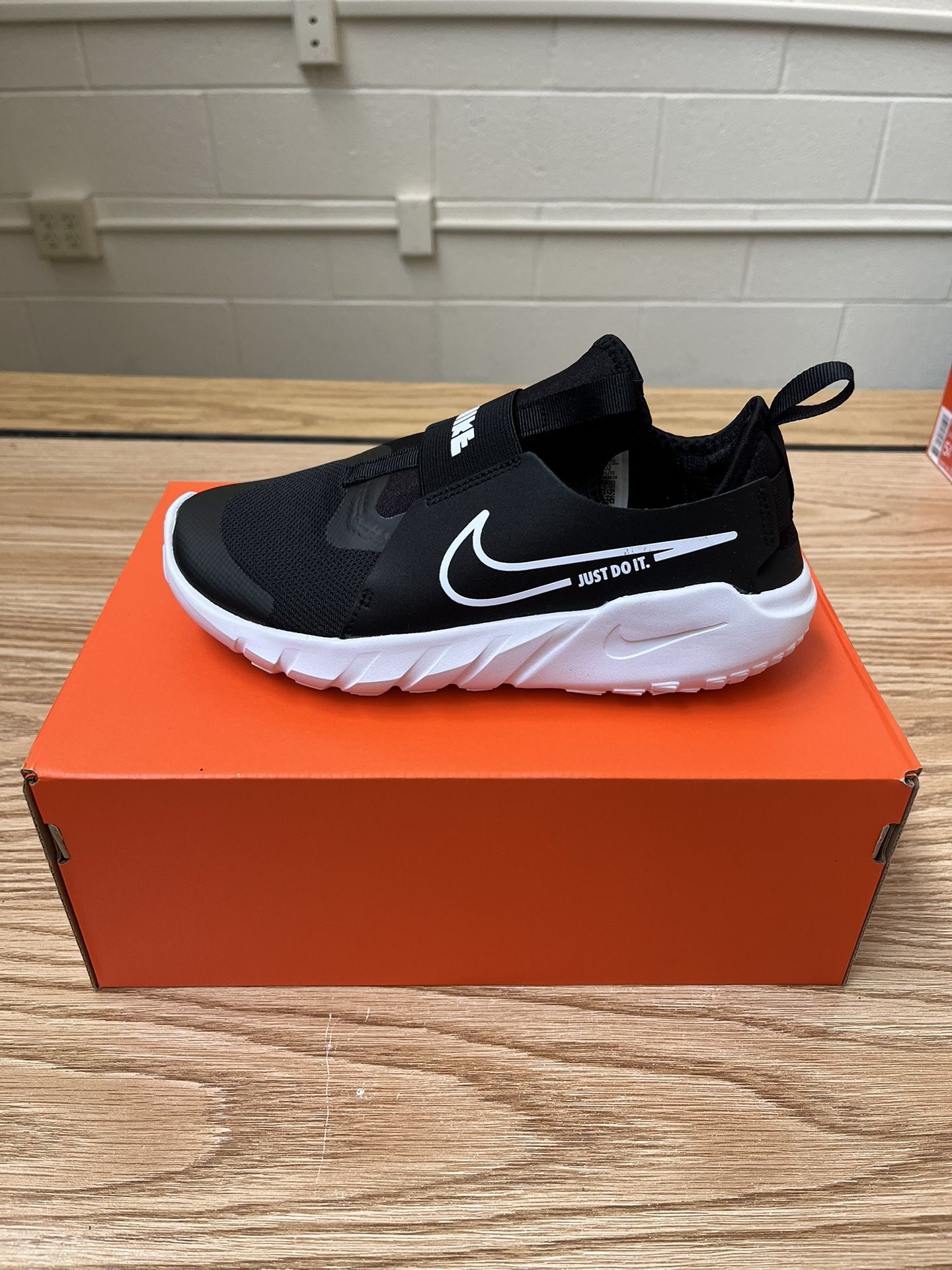 Nike flex Runner 2 (4.5Y)