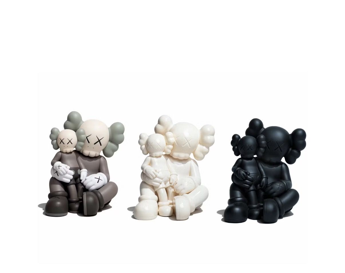 KAWS Holiday Changbai Mountain Black White Brown Grey Vinyl Figure Set Limited Toy Model Collectibles Street Fine Art Print Paint