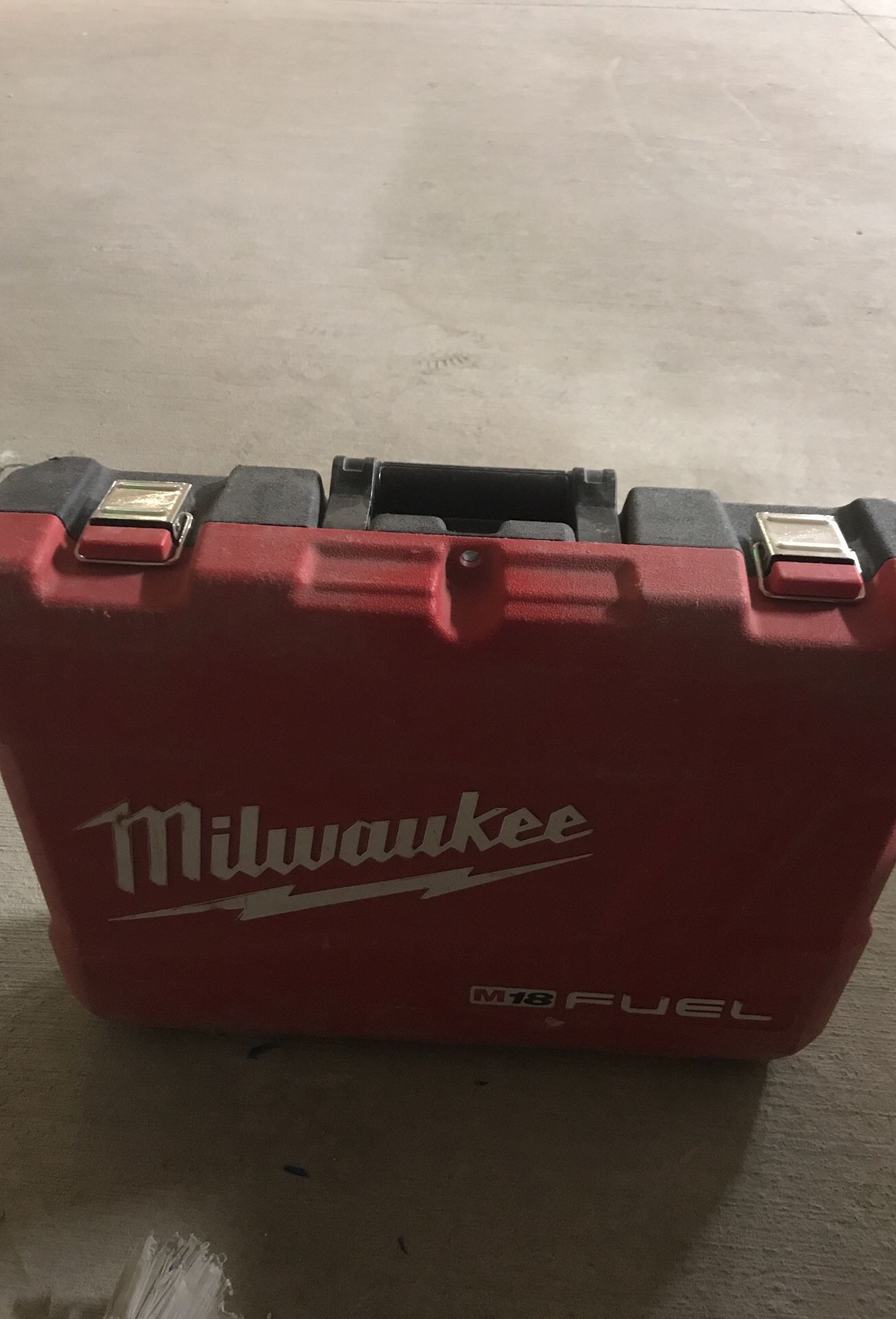 Milwaukee case m18 fuel
