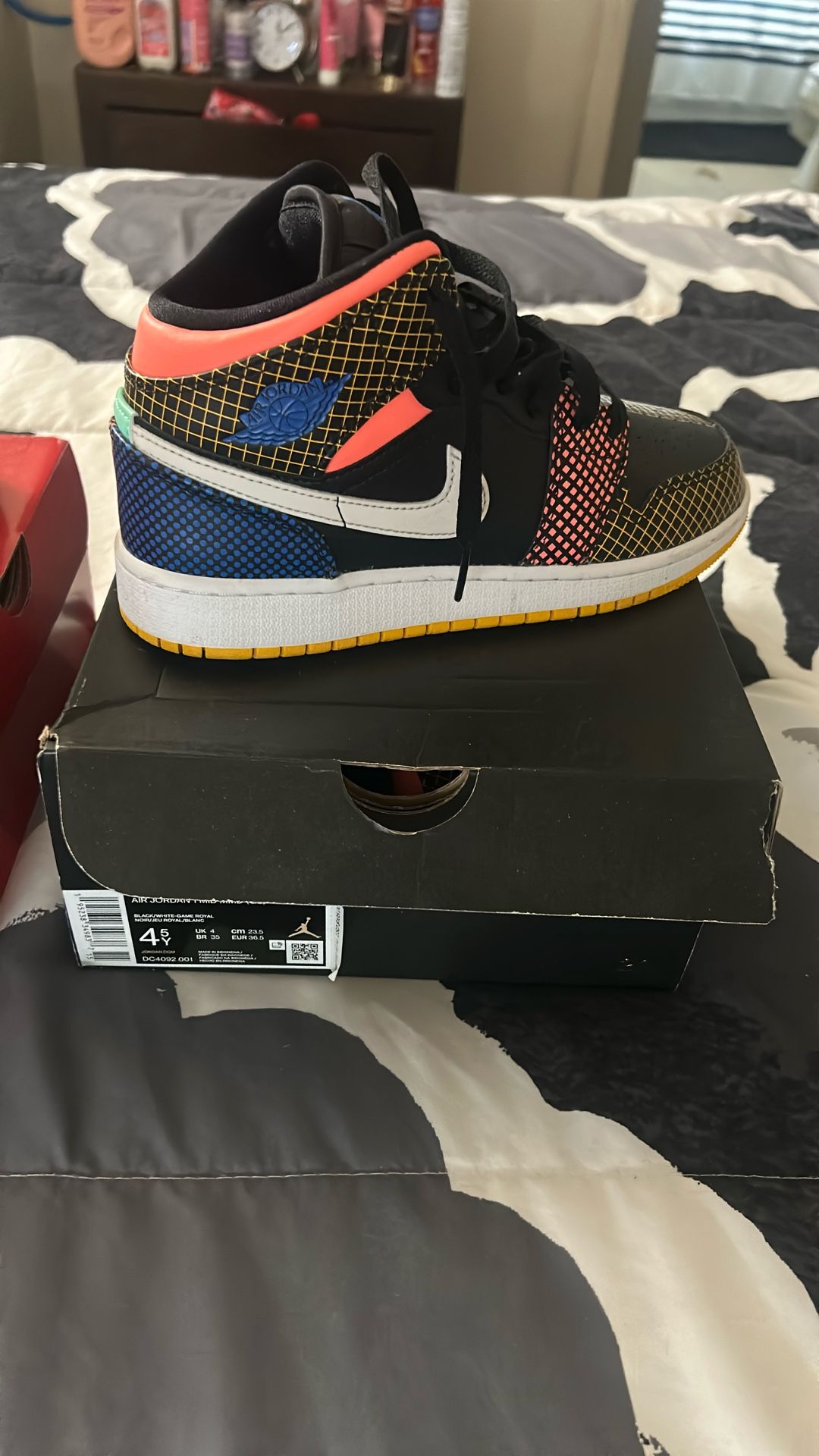 Air Jordan 1 Mid