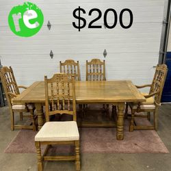 Oak Kitchen Table with 5 Chairs