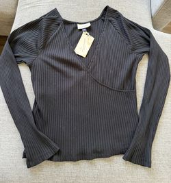 Black Vneck Long Sleeve 