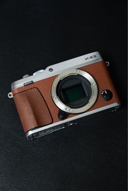 Fujifilm XE-3 Limited Edition Brown Leather
