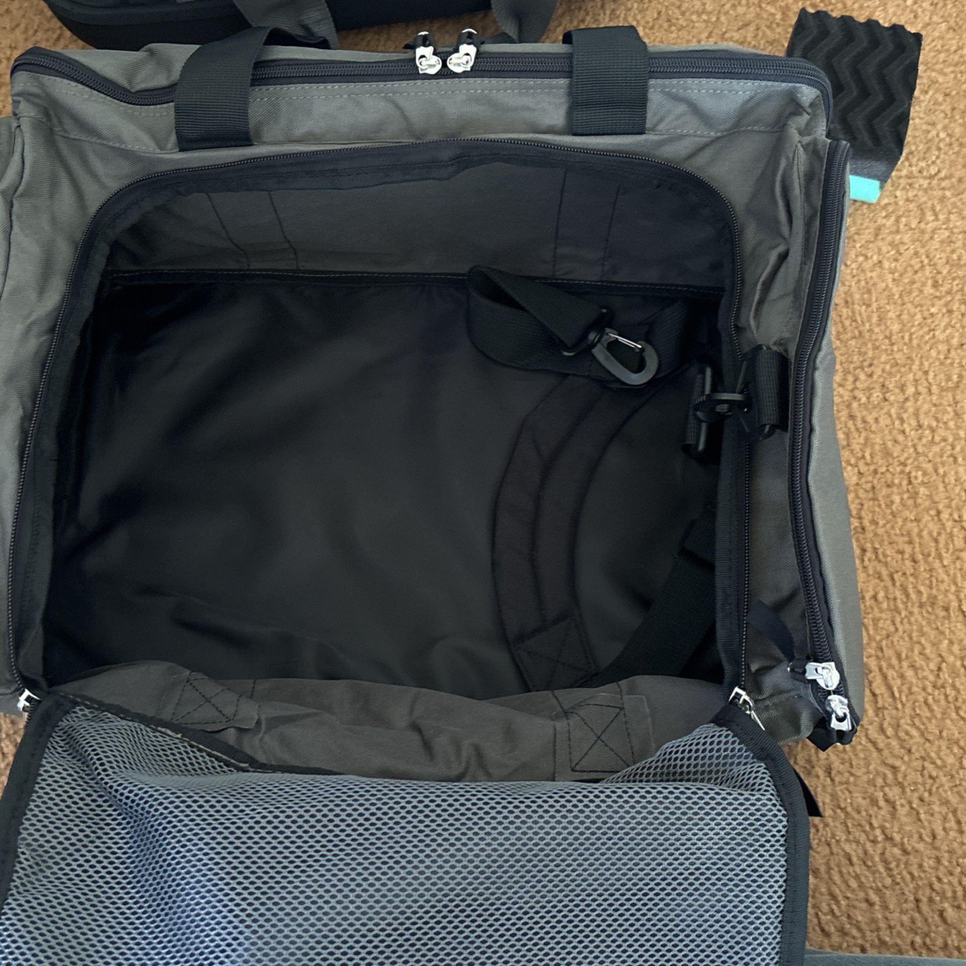 Duffle bag/ Gym bag