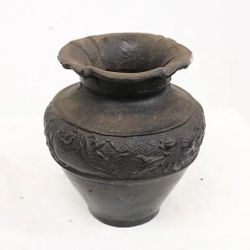 2 Chinese Vintage Iron Pieces Vase & Horse