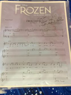 ❄️ 🎶 FROZEN THE MUSICAL SIGNED MUSIC SCORE WITH CERTIFICATE OF AUTHENTICITY 2017