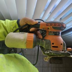Sander  Ridgid.  Working  Perfectly  very little use