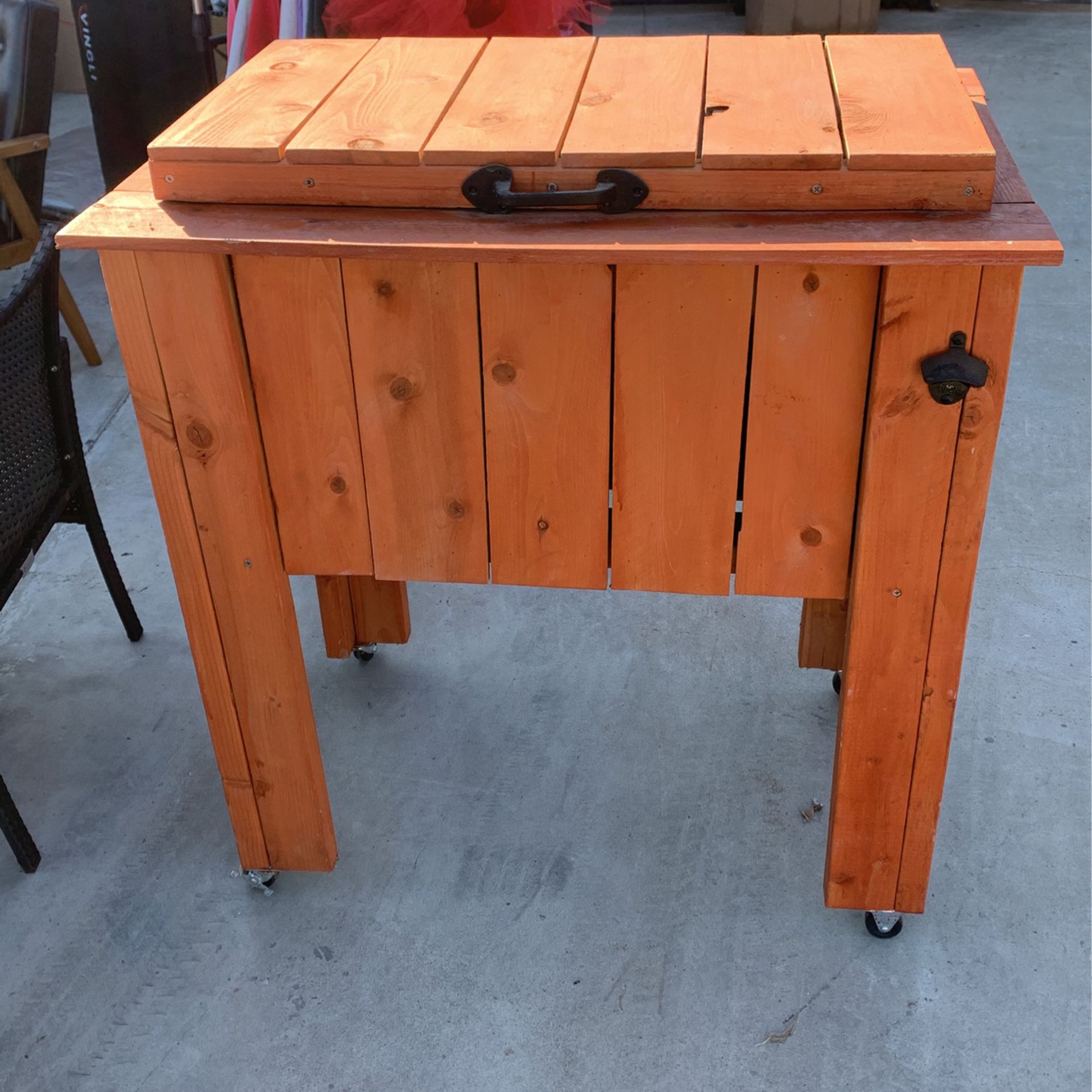 Wood Rolling Ice Chest