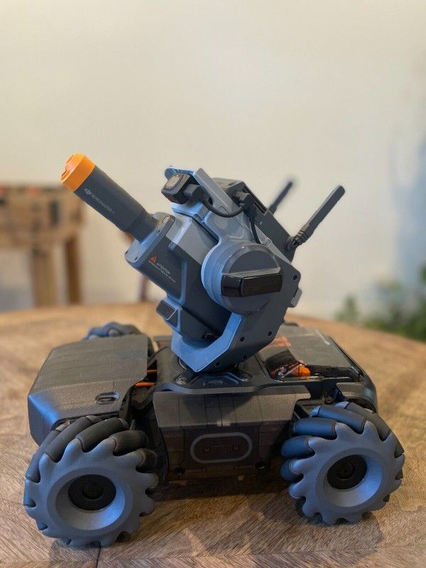 DJI RoboMaster S1