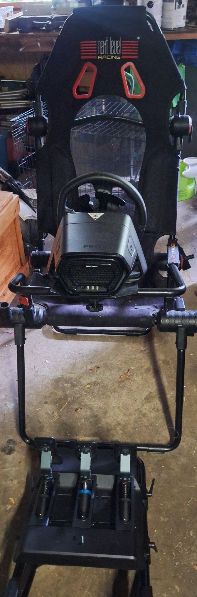 logitech Gpro Steering wheel and pedals with chair