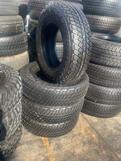 Set of four used bridgestone 245/75R17 $300