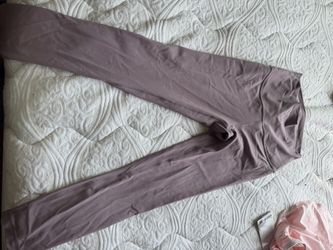 Lululemon shorts and tights (new)