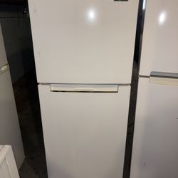 Magic Chef Refrigerator 