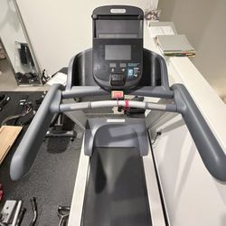 High-End Precor TRM 445 Treadmill + FREE Laptop/Work Desk Attachment