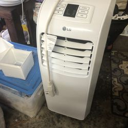 Portable AC unit - FREE