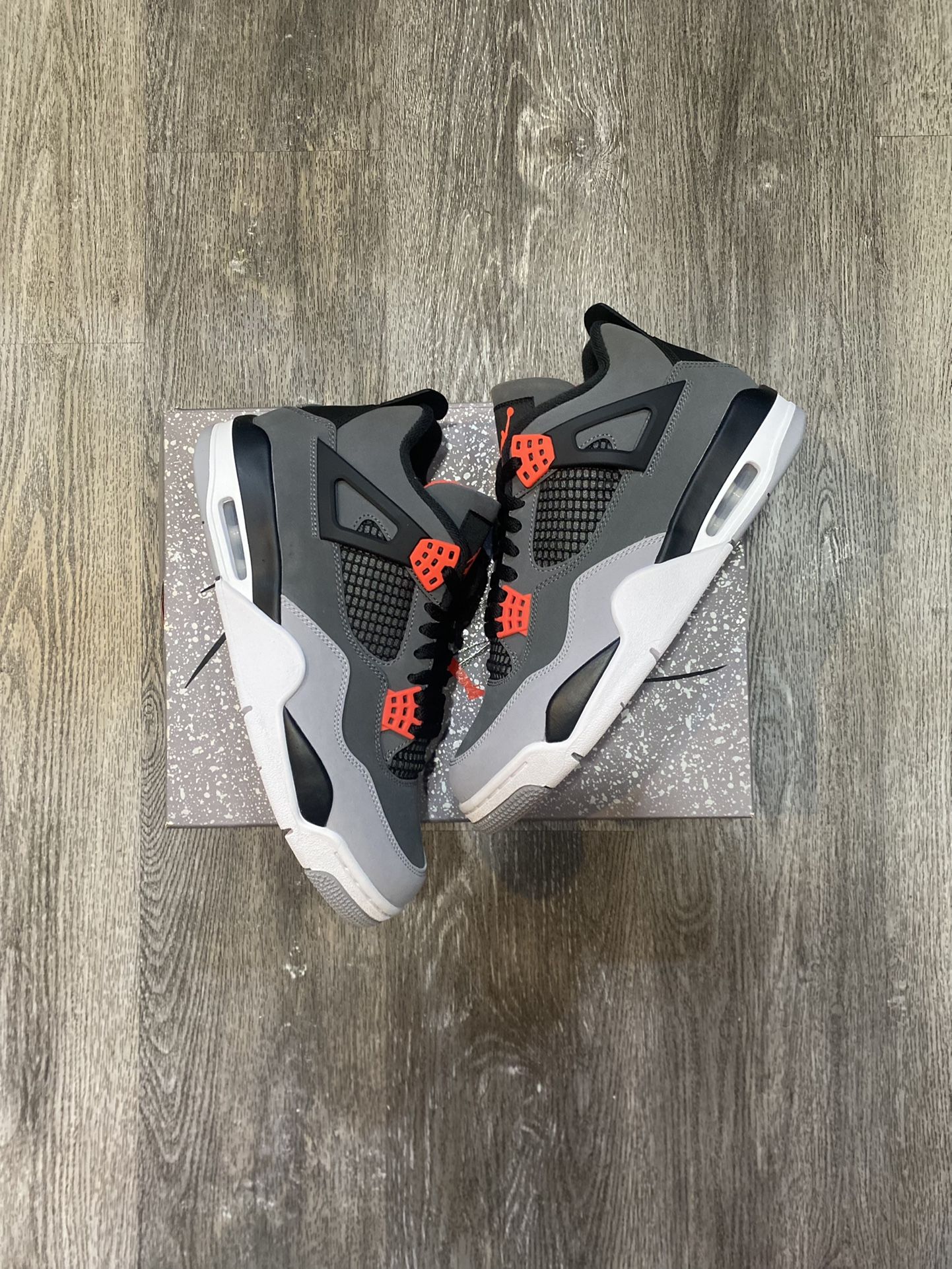 Jordan 4 Infrared