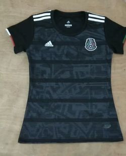 Playera de Mujer de la Selección Mexicana 2019 Talla ( M )