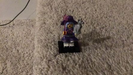 Lego wizard girl minifig