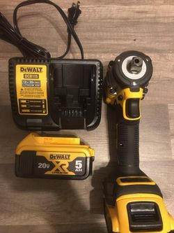 Brand New Dewalt 1/2" Compact Wrench With (2) 5ah XR Batteries With Charger 