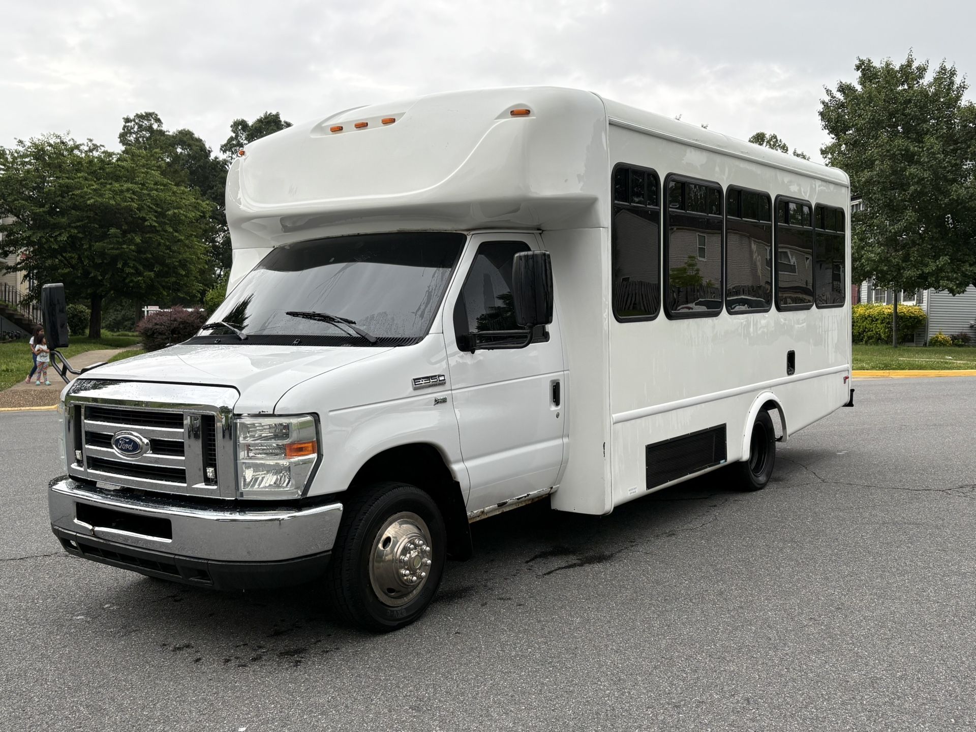 2016 Ford E-350