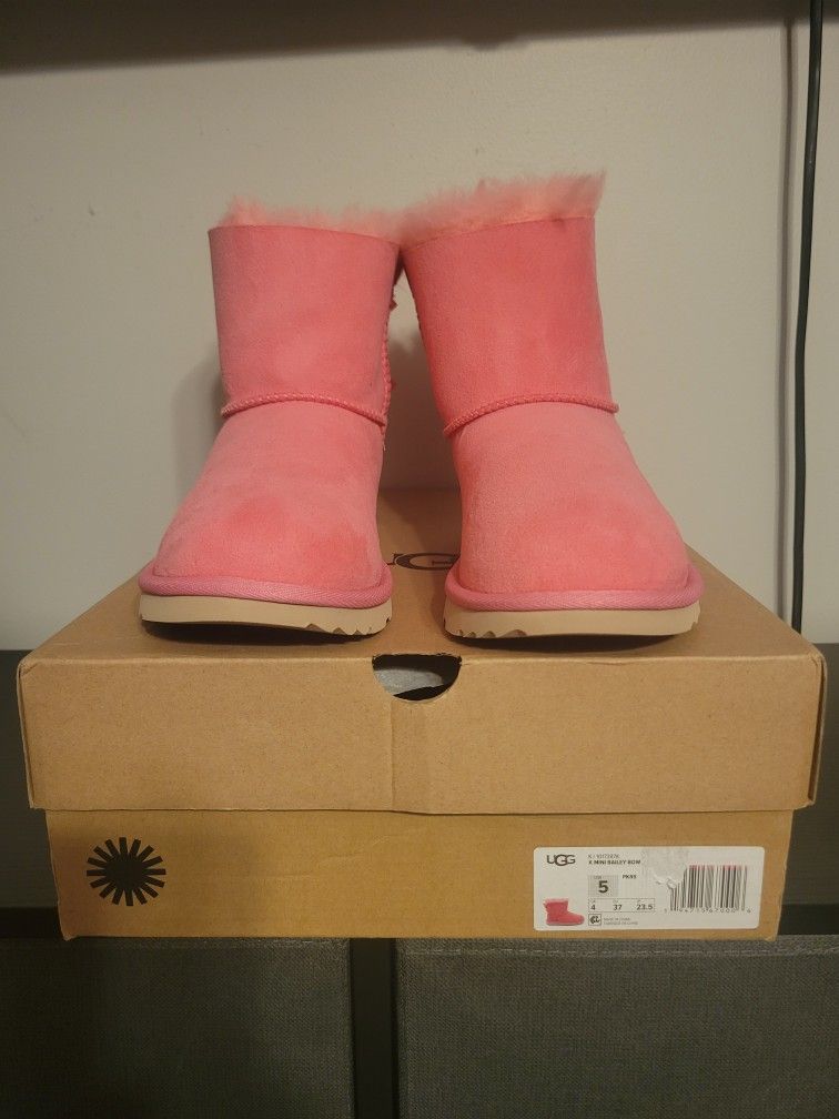 UGGS Mini Bailey Bow