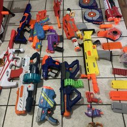 Lots Of Nerf Guns For Sale All Work Have Extra Bullets And Magazine 