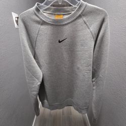 Nike NOCTA
Men's Fleece CS Crew Mens Small