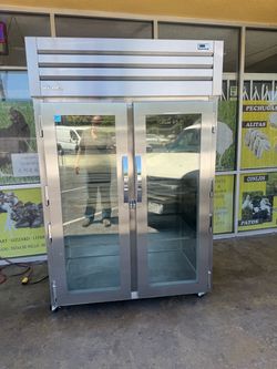 True commercial refrigerator LED