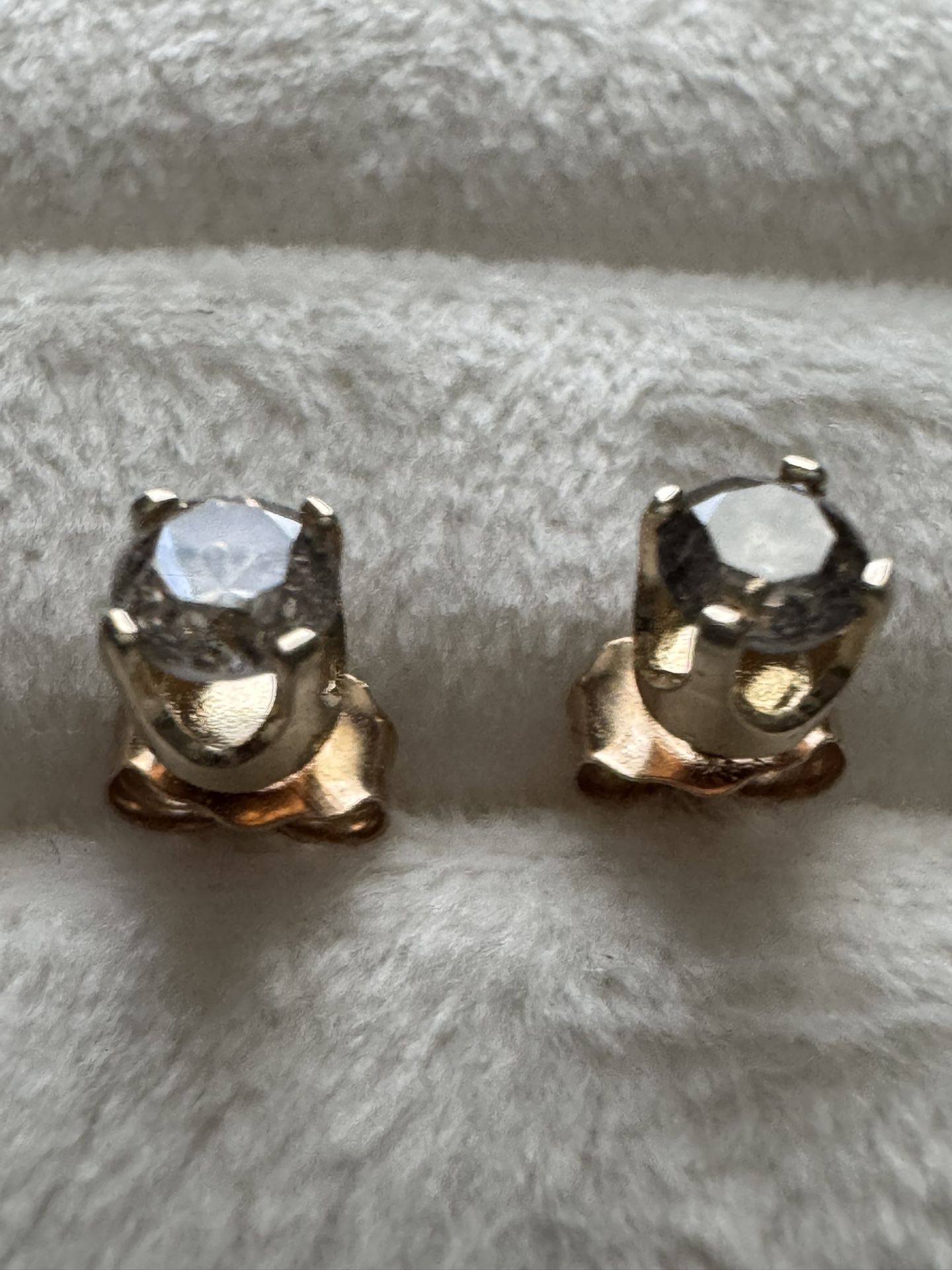 14k Yellow Gold ~3/8CTW Diamond Stud Earrings