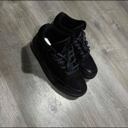 Black cat 3s