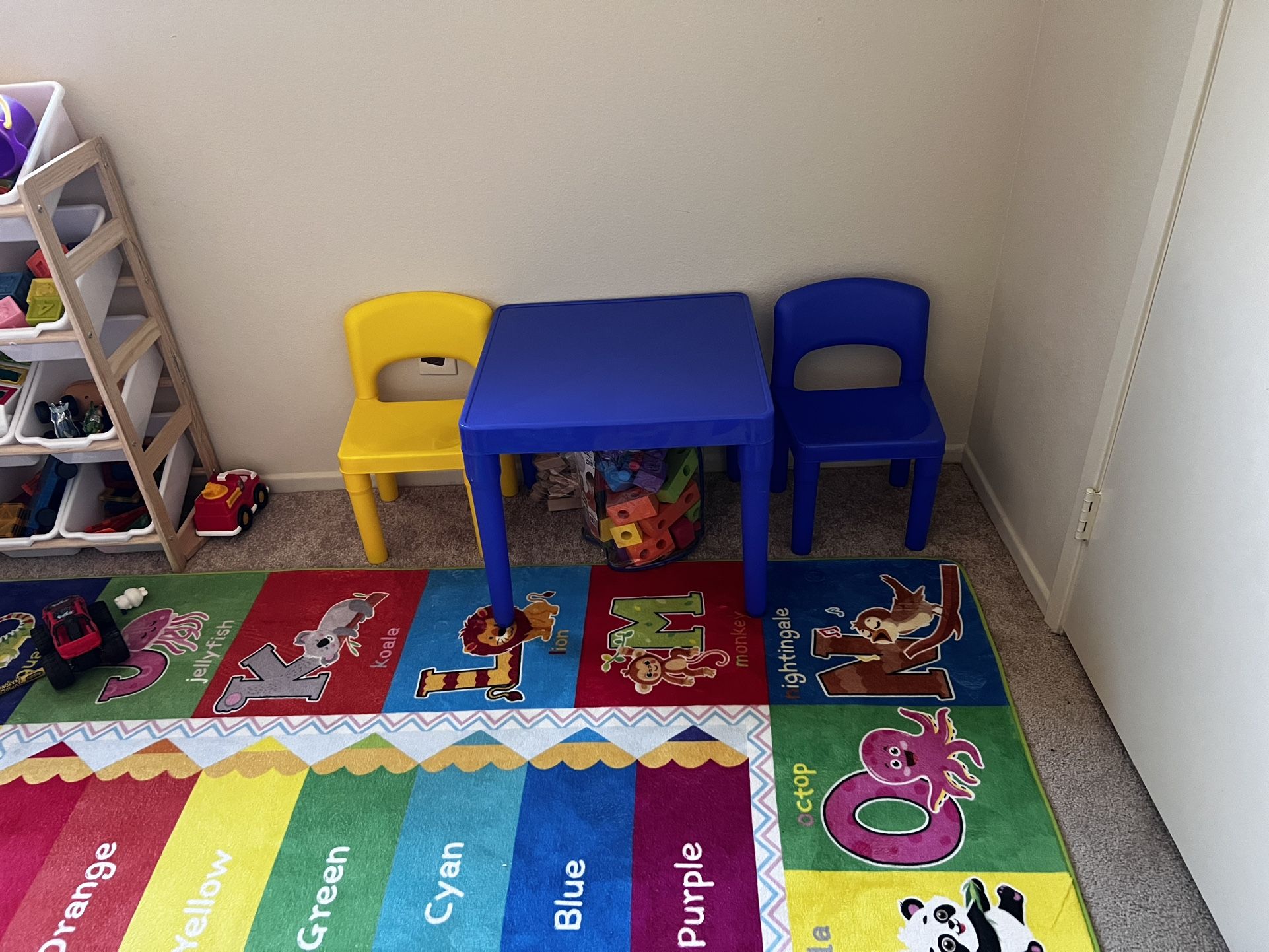 Kids Table