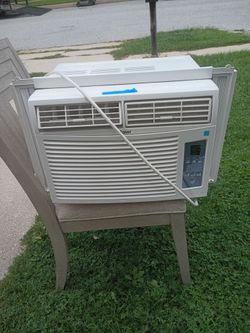 Haier AC unit. Very reliable..
