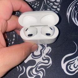 Apple AirPods Gen 3