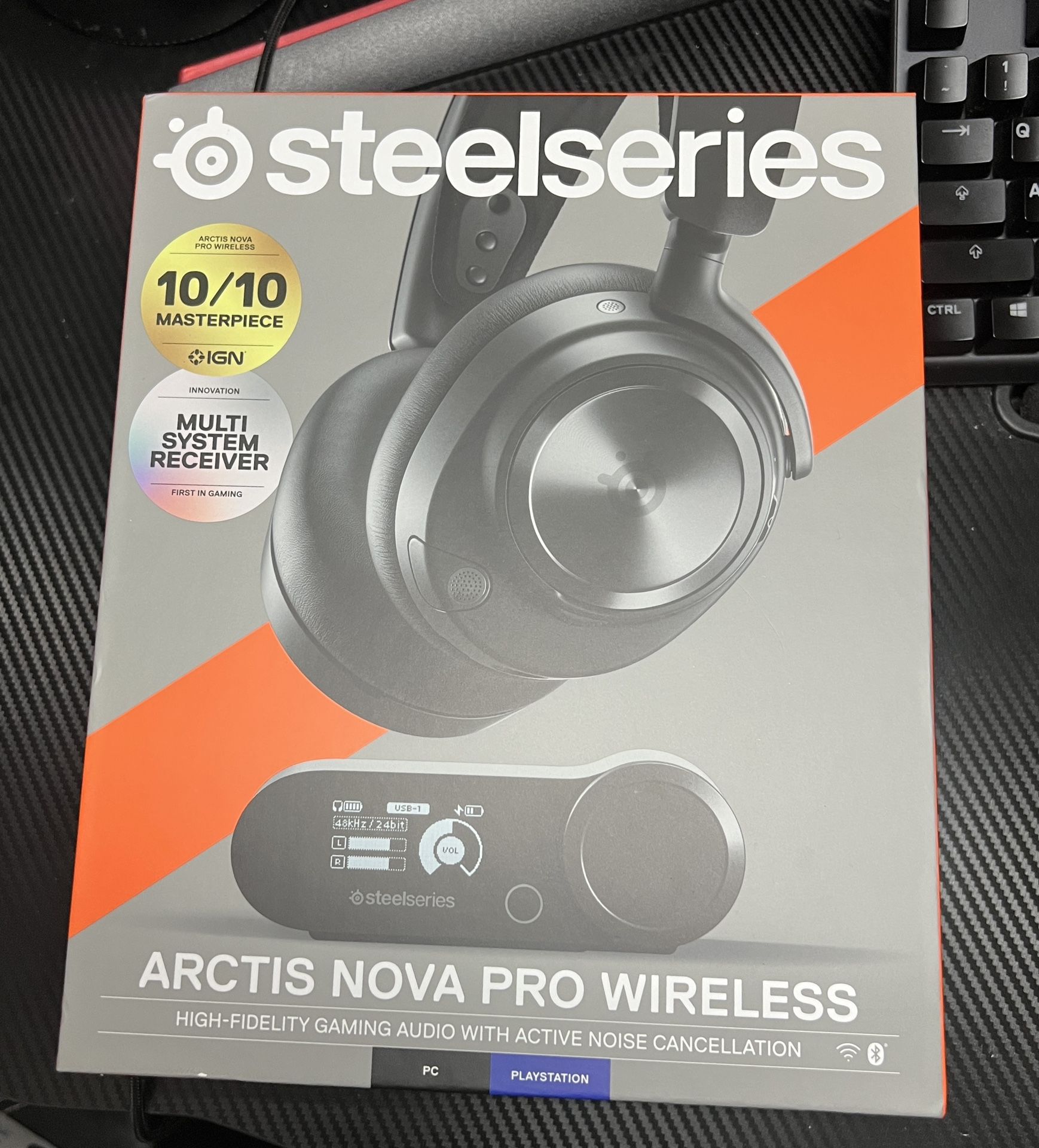 SteelSeries Arctis Nova Pro Wireless Multi-System Gaming Headset