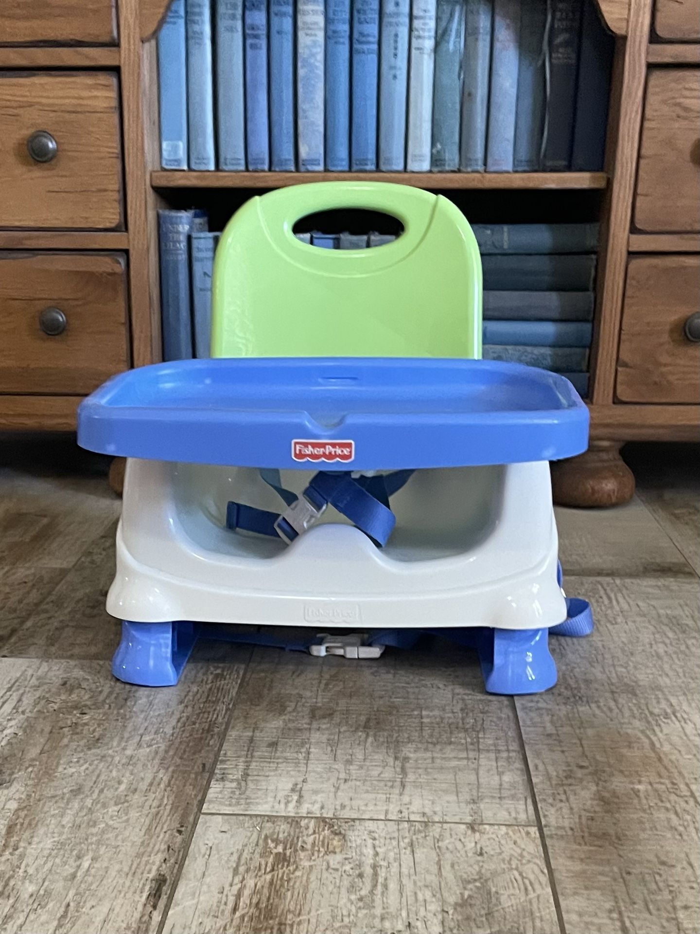 Fisher Price Deluxe Portable High Chair/Booster Seat