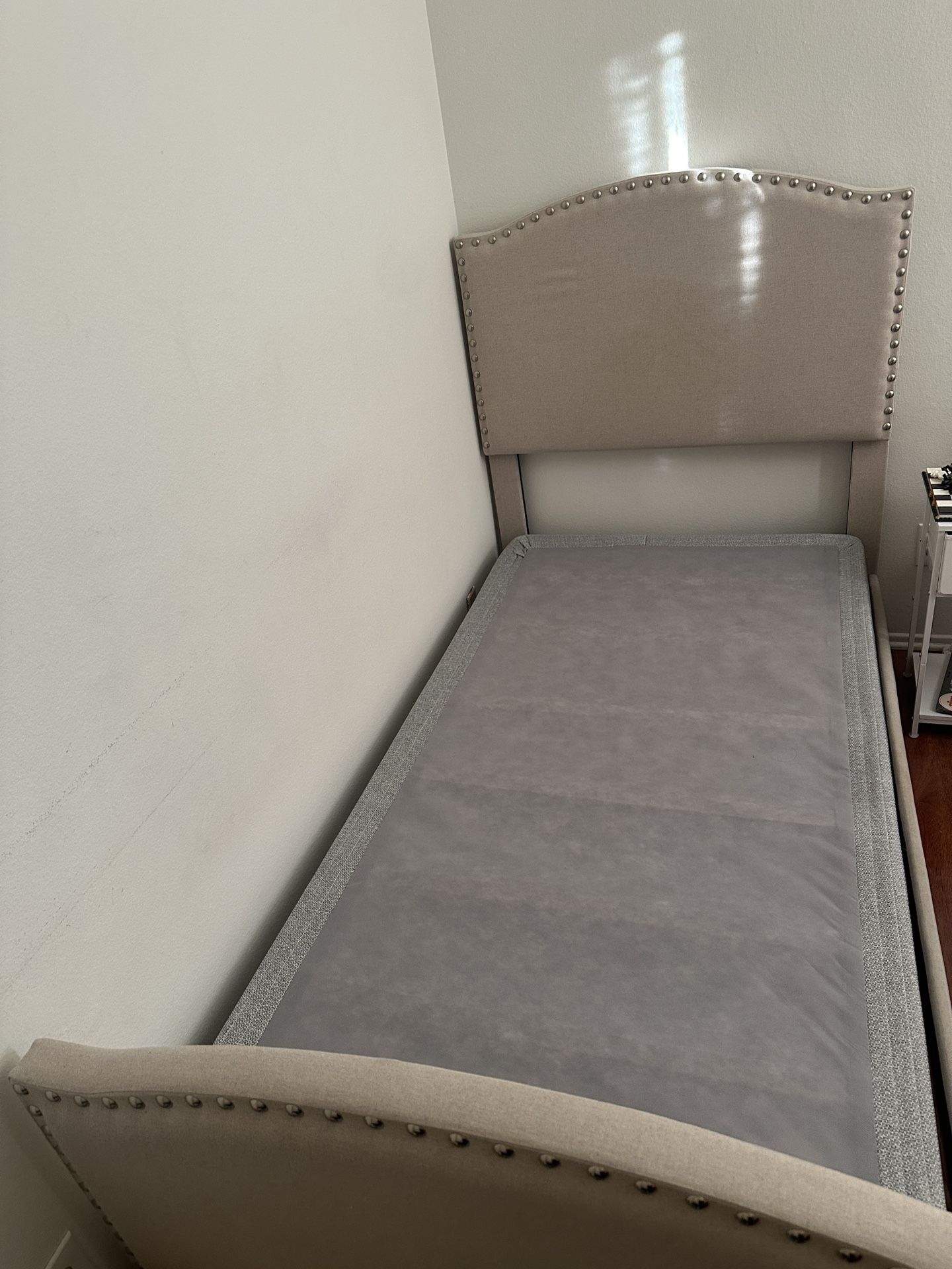 Twin Bed + box spring