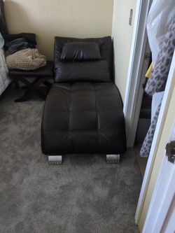 Lounge Chair