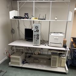 IT Modular Workstation 