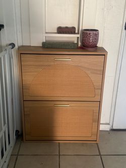Rattan and wooden shoe rack, shoe shelf