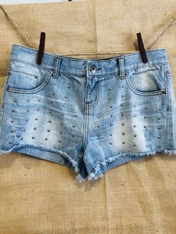 Mine shorts size. Med