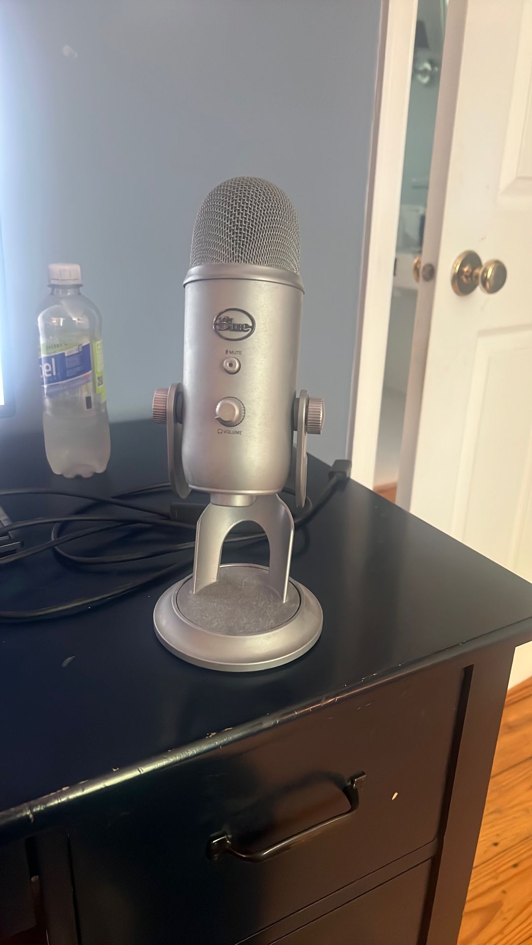 Silver Blue Snow Ball Microphone 