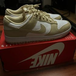 Nike Retro low SE - Size 12 $60