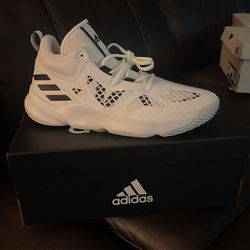 New basketball Shoes