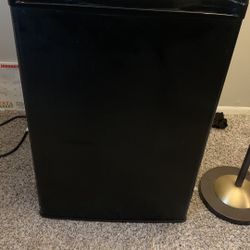 Mini Fridge Only Used A Few Months  