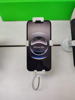 iPhone 16e