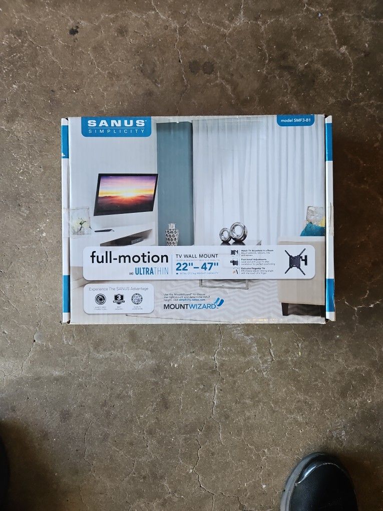 Full Motion TV Wall Mount