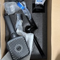 Shower head with hand sprayer mat black