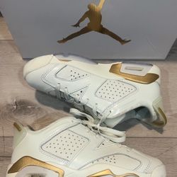 Air Jordan 6 Retro Low . Size : 4.5
